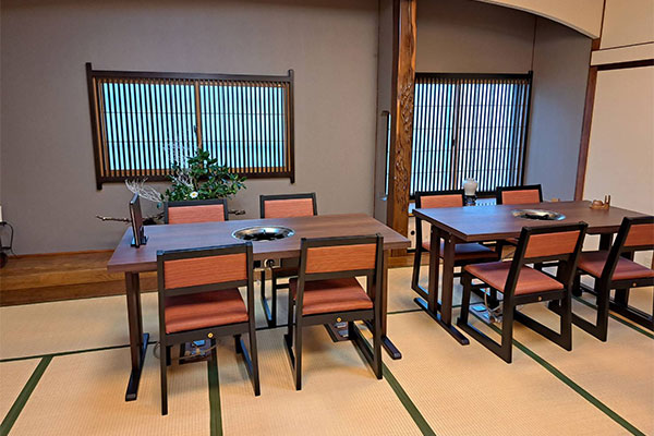 イス席 （12名様まで）